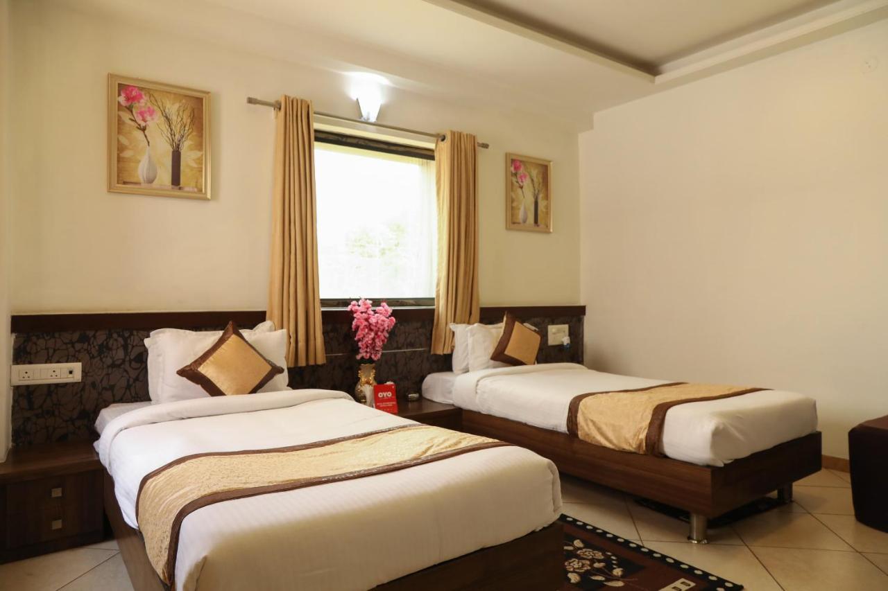 โอโย 10943 โฮเต็ล พลัส คอร์ปอเรท Hotel Khapa  ภายนอก รูปภาพ