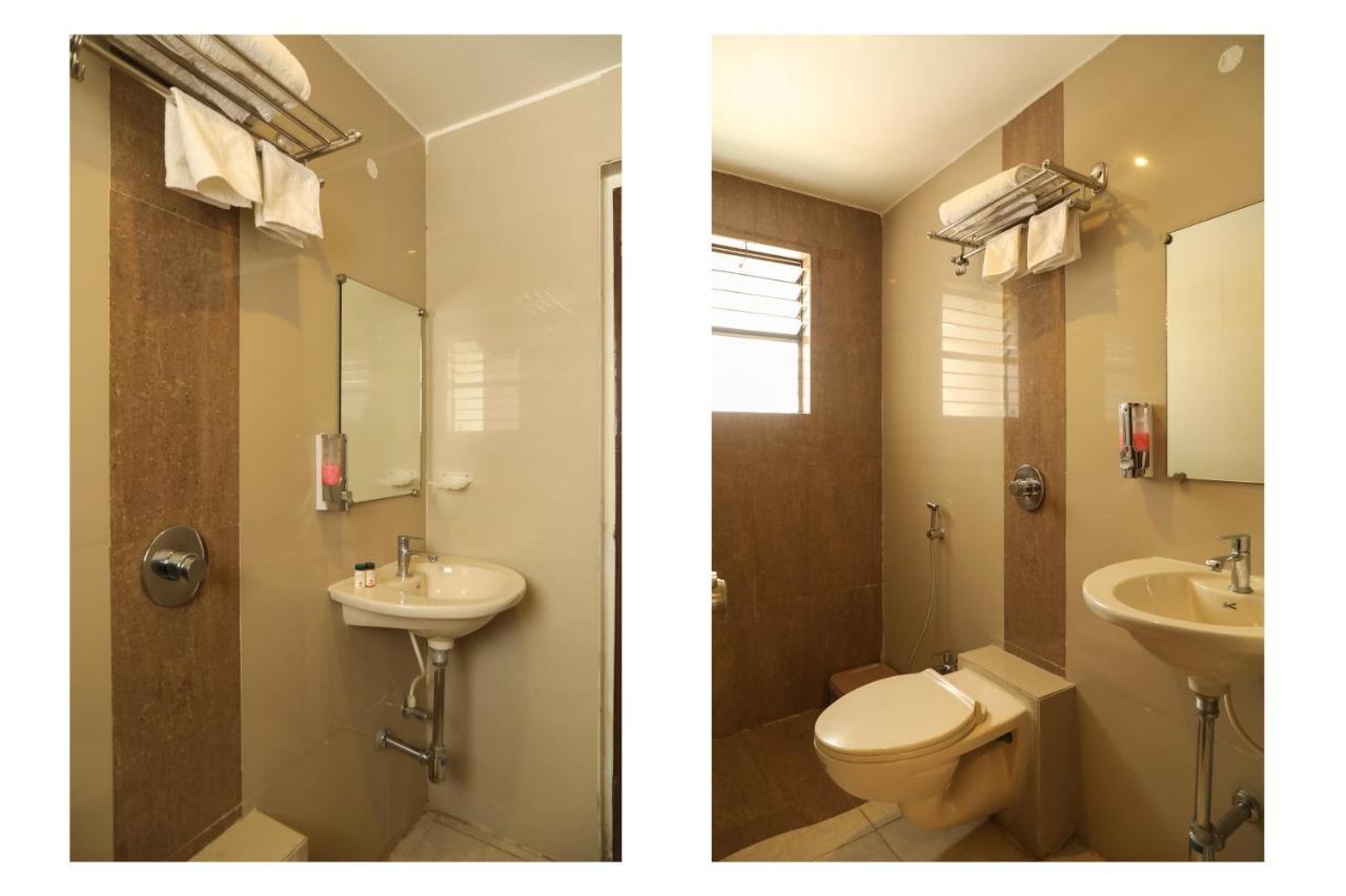 โอโย 10943 โฮเต็ล พลัส คอร์ปอเรท Hotel Khapa  ภายนอก รูปภาพ