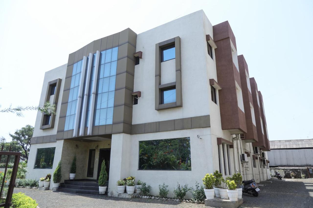 โอโย 10943 โฮเต็ล พลัส คอร์ปอเรท Hotel Khapa  ภายนอก รูปภาพ